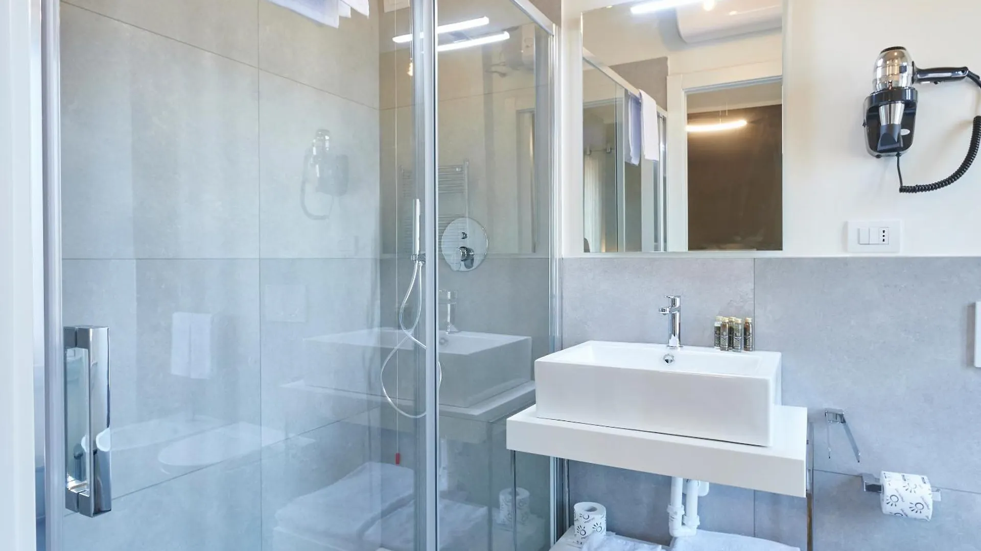 Hotel White Ribbon Mailand Gasthof