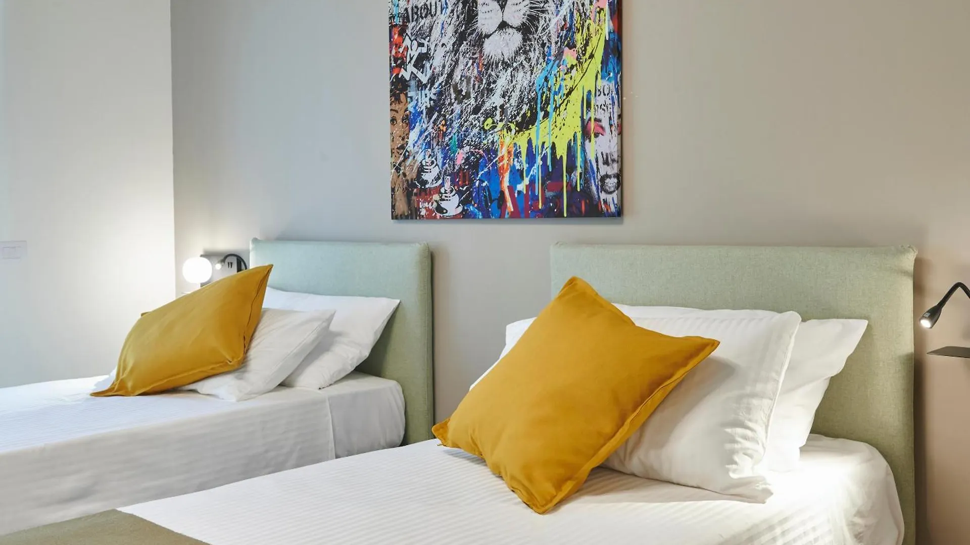Hotel White Ribbon Mailand 2*,  Italien